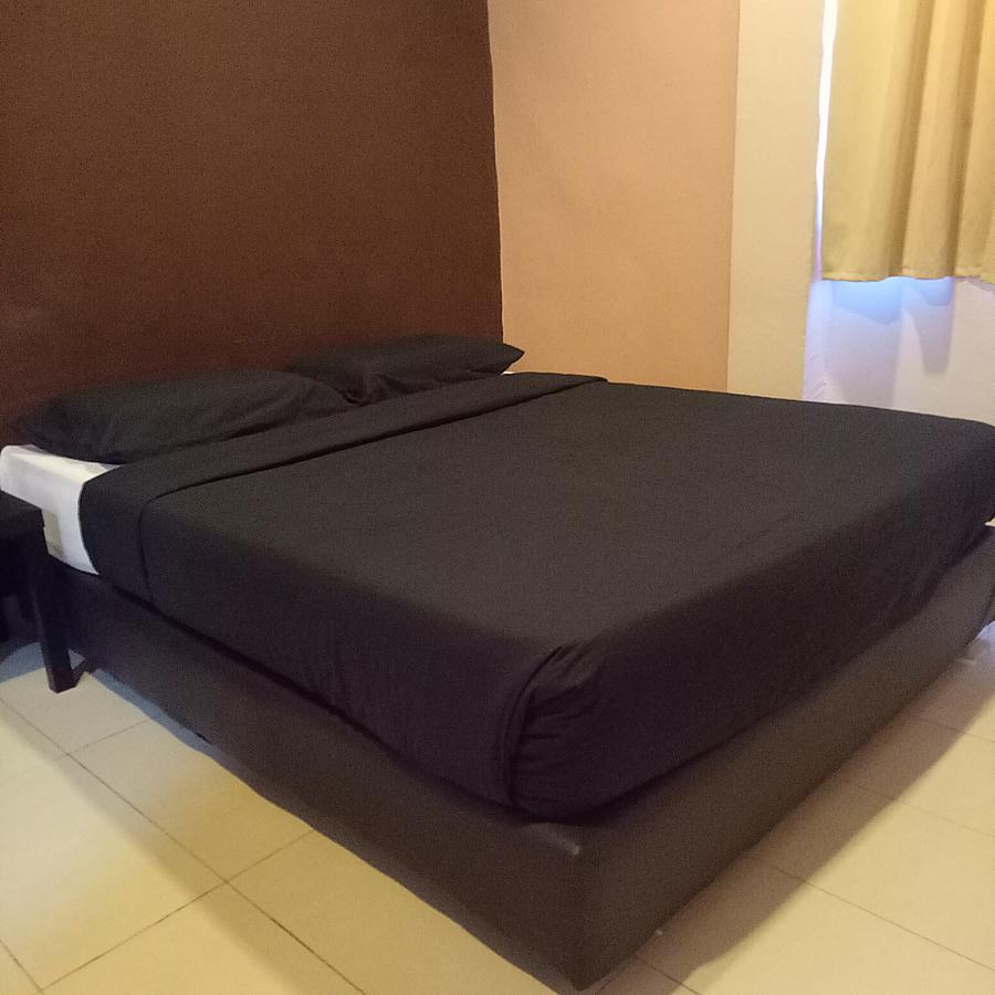 Hood Hostel Kota Kinabalu Buitenkant foto